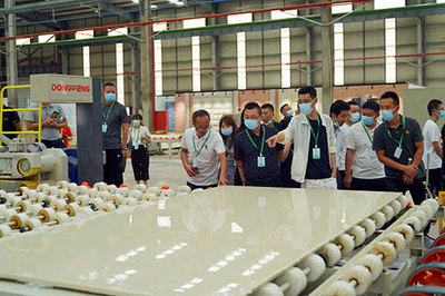 &ldquo;生態(tài)新材 創(chuàng)領(lǐng)未來-東鵬湖口超級工廠環(huán)保行&rdquo;活動圓滿收官